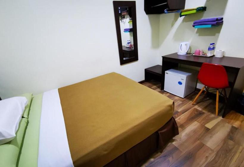 فندق Oyo 90045 Dalyla Inn