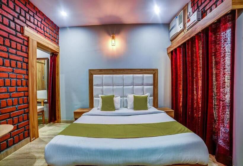 בית מלון כפרי Sahastradhara Riverresort