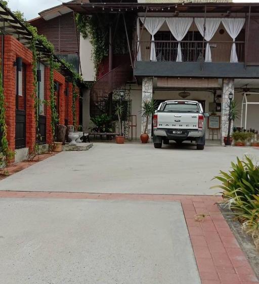 فندق Spot On 90064 Bgh Hostel Lama