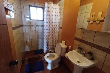 پانسیون Hostal Yurak