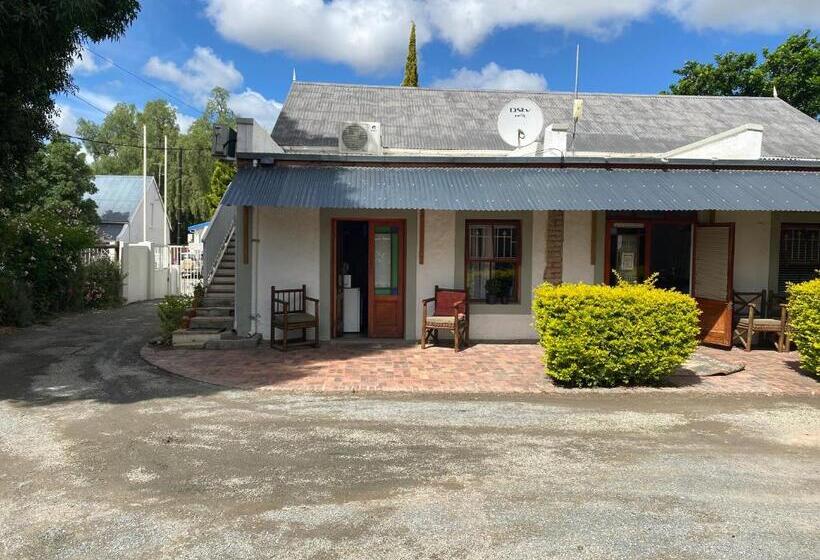 Bed and Breakfast Leo Guest House