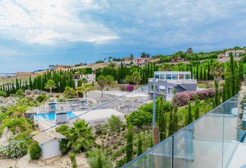 تختخواب و صبحانه Villa La Perla