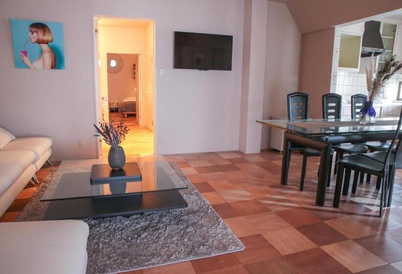 D3 Hotel Gallery3
