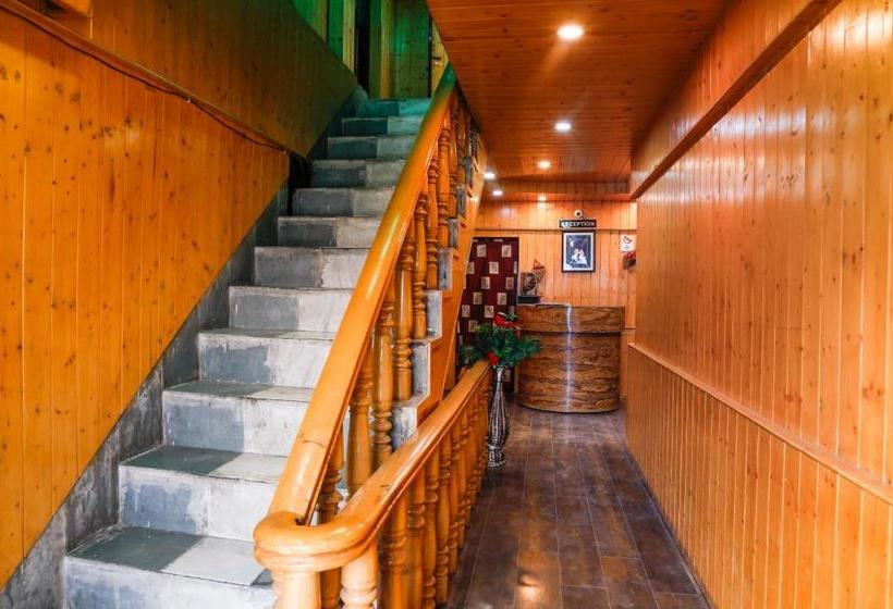 Hotel Oyo 71309 Price View And Restaurant