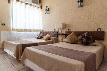 هتل Villas Santa Ana