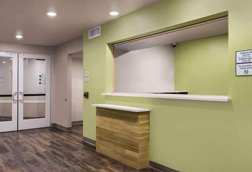 בית מלון כפרי Candlewood Suites Pecos, An Ihg