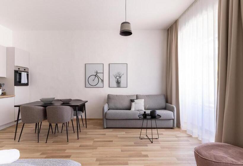 Limehome Villach Kirchenplatz