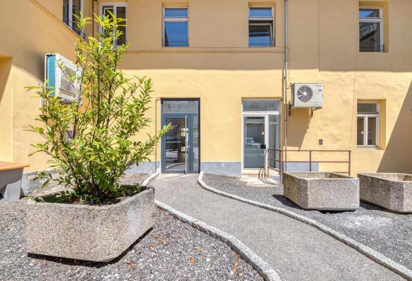 Limehome Villach Kirchenplatz