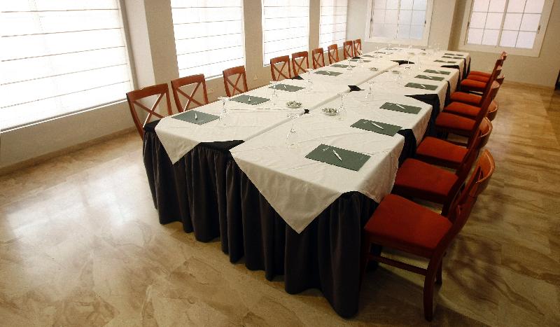 Aparthotel Los Girasoles
