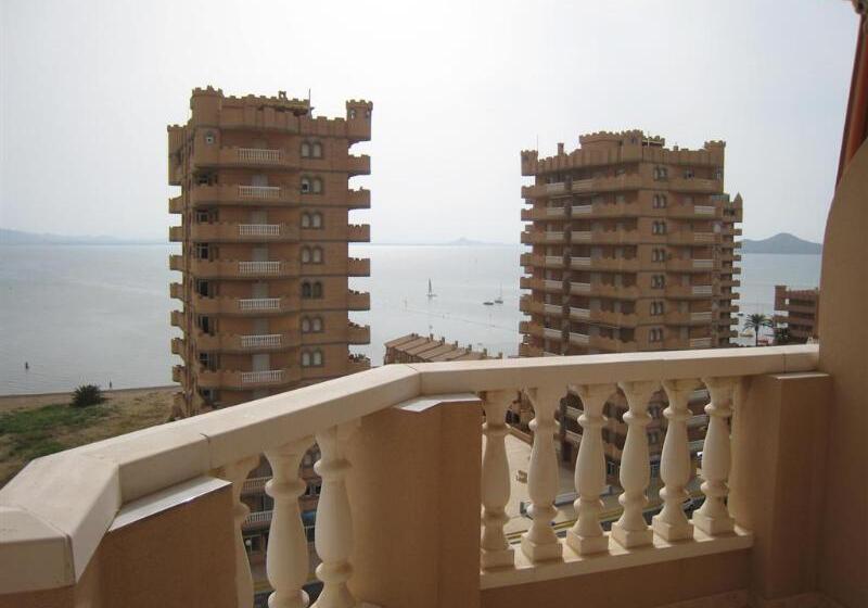 Apartamentos Castillo de Mar