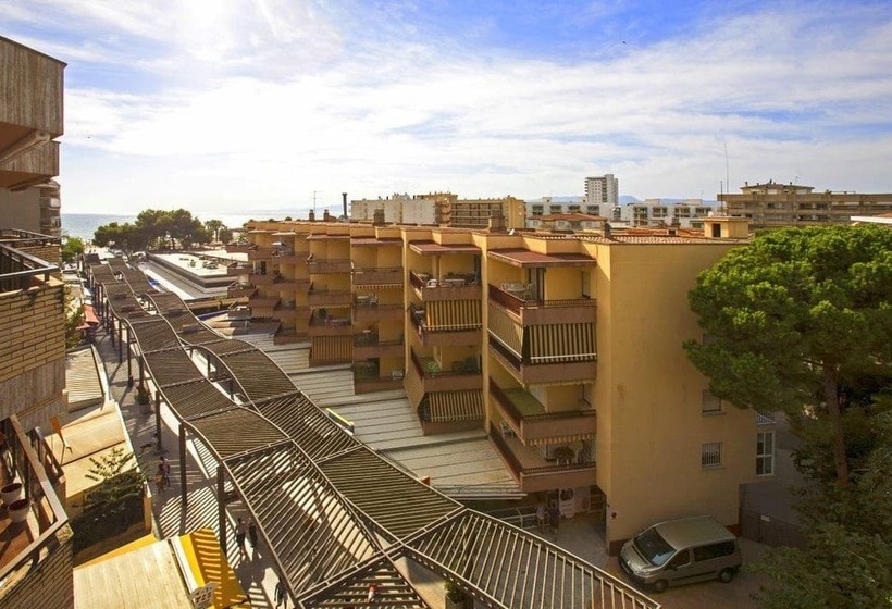 Apartamentos Iris Bahía Dorada