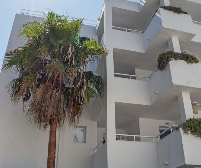Camelina Suites