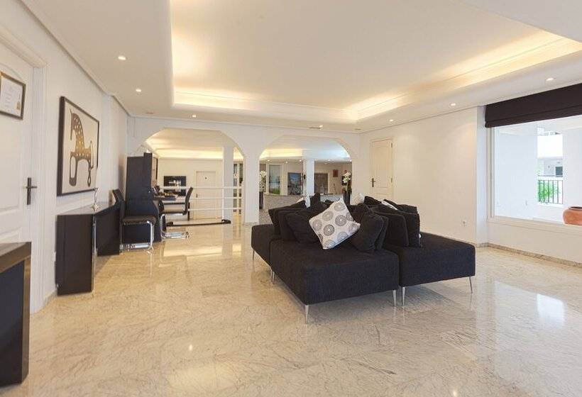 Camelina Suites