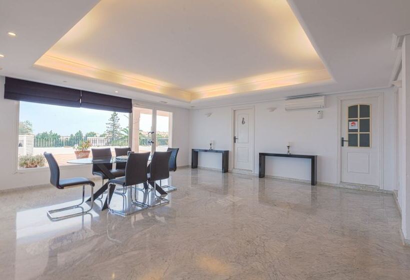 Camelina Suites