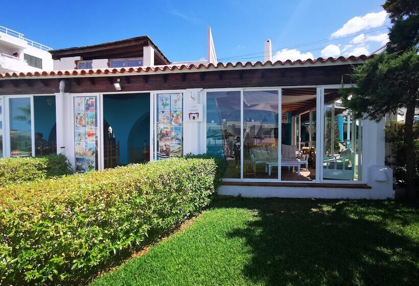 Camelina Suites