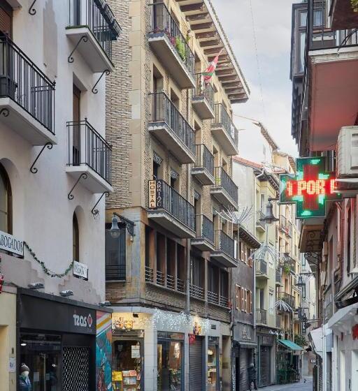 Hostal Arriazu