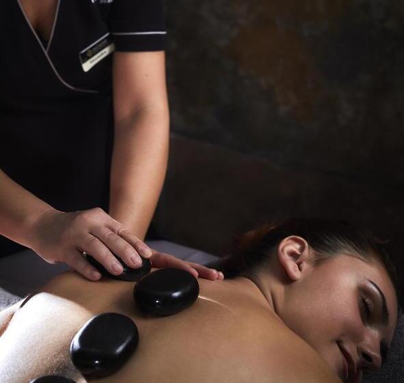 Alcazar Hotel & Spa