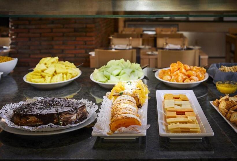 Alcazar Hotel & Spa
