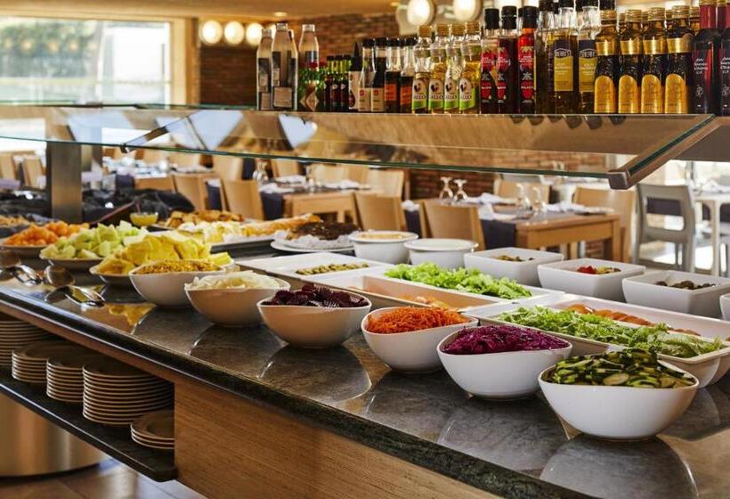 Alcazar Hotel & Spa