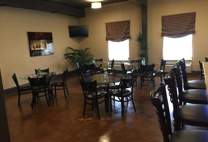 Brentwood Suites, Ascend Hotel Collection