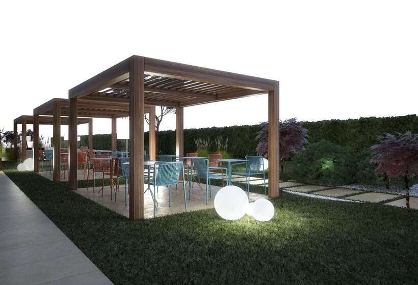 هتل Doubletree By Hilton Brescia