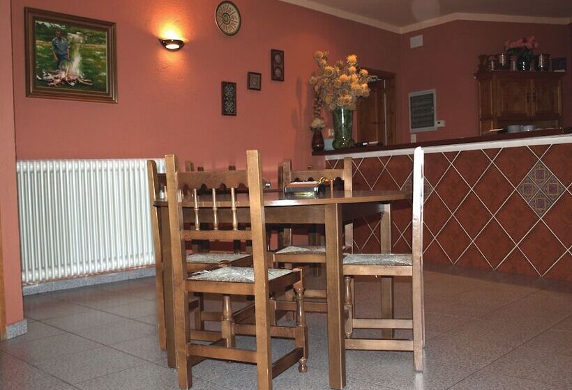 Отель La Farga