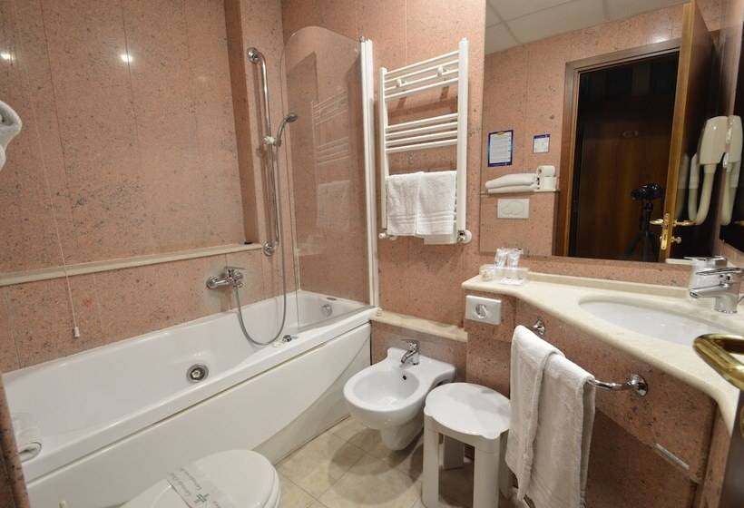 Fotos del hotel Montecarlo:  2