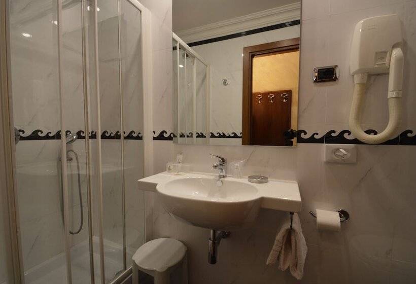 Fotos del hotel Montecarlo:  8