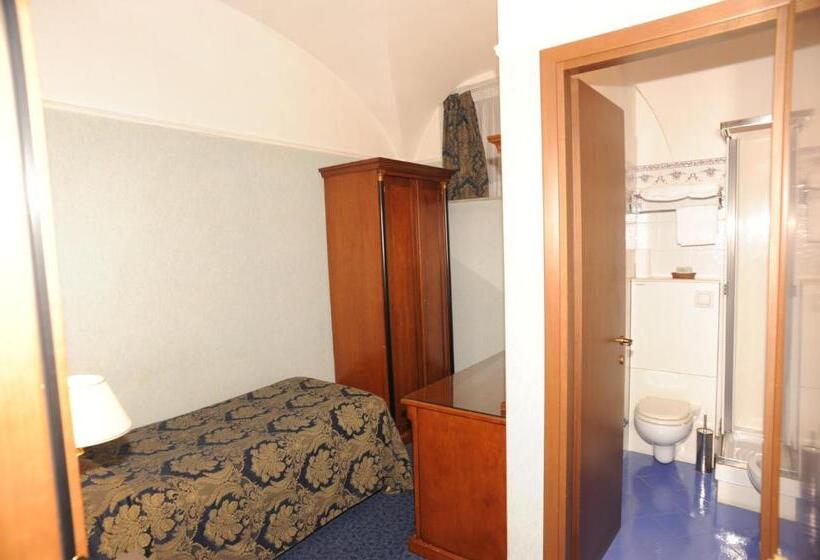 Fotos del hotel Silva:  6