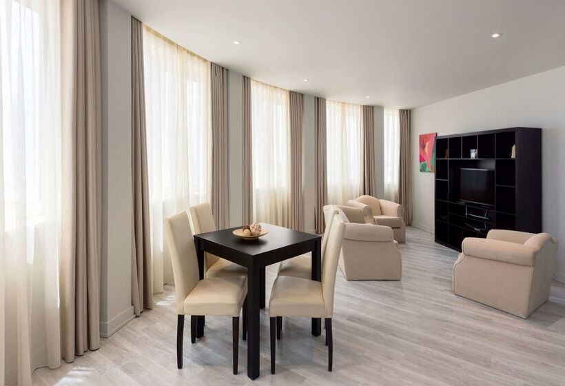 هتل Tryp by Wyndham Lisboa Caparica Mar