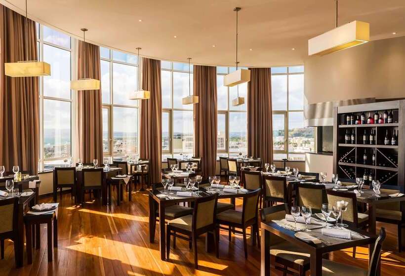 هتل Tryp by Wyndham Lisboa Caparica Mar