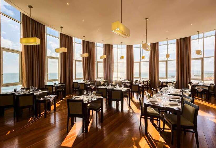 هتل Tryp by Wyndham Lisboa Caparica Mar