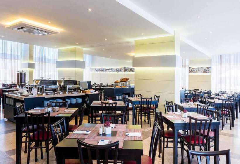 هتل Tryp by Wyndham Lisboa Caparica Mar