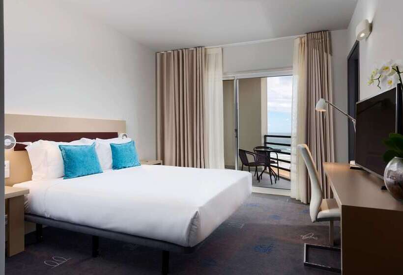 هتل Tryp by Wyndham Lisboa Caparica Mar