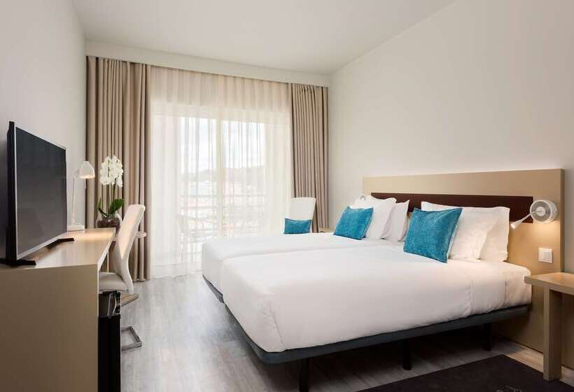 هتل Tryp By Wyndham Lisboa Caparica Mar