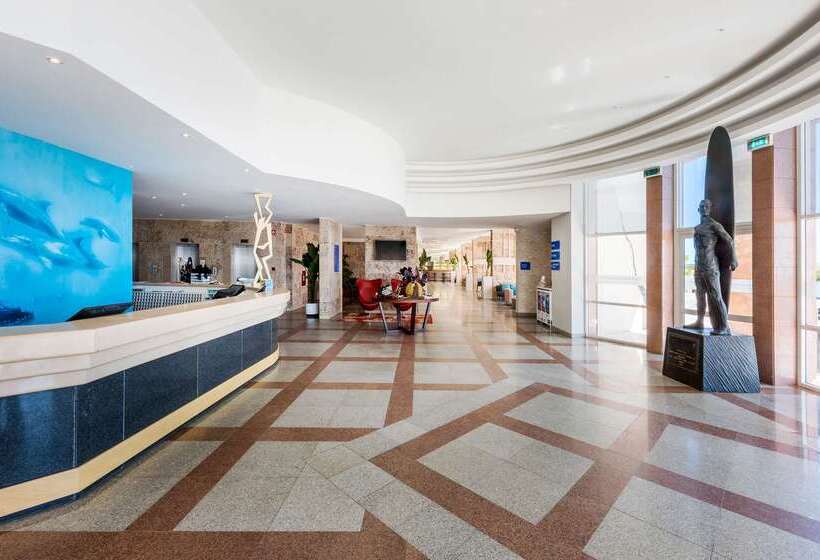 هتل Tryp by Wyndham Lisboa Caparica Mar