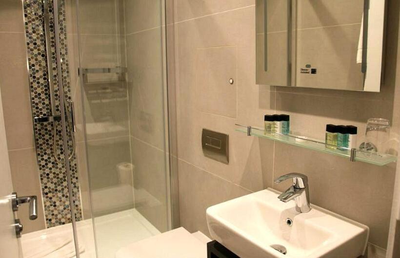 K Hotel Kensington