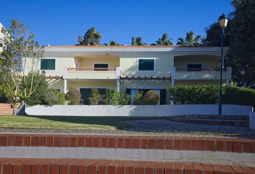 هتل Cegonha Country Club