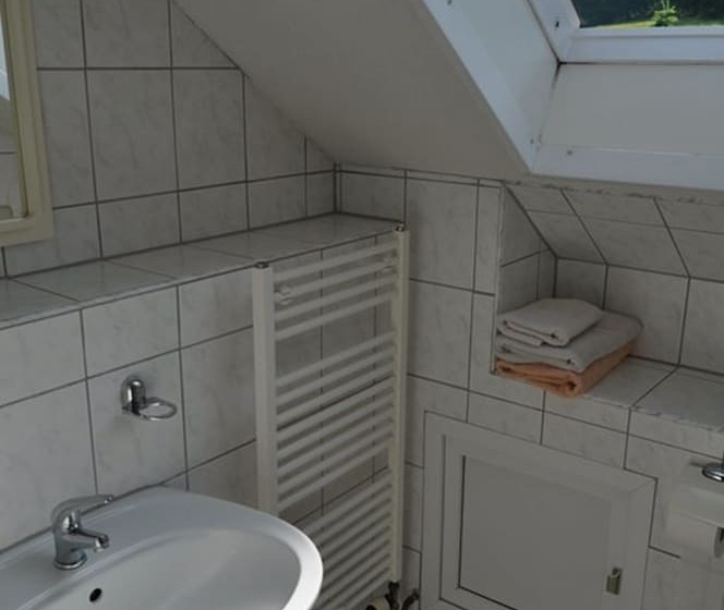 Общежитие Gästezimmer & Ferienwohnung Berge