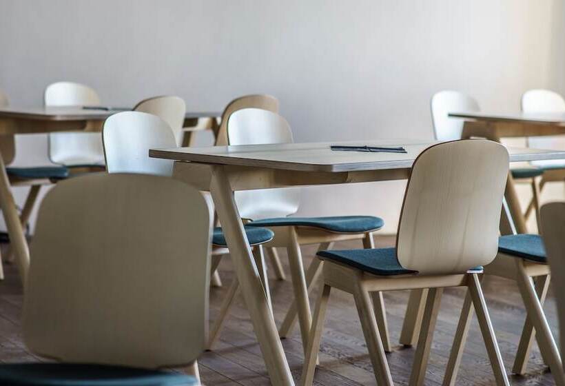 호텔 Burg Altpernstein