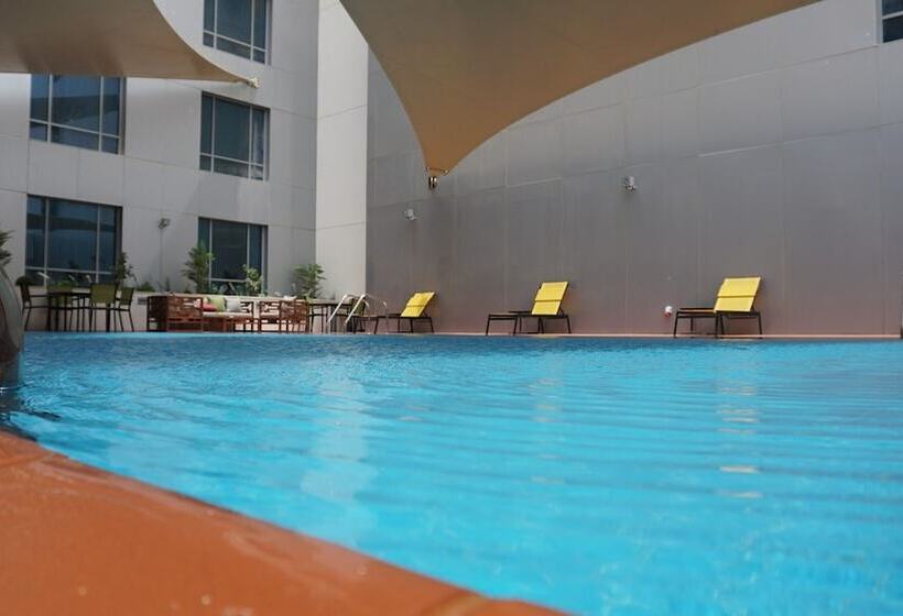 هتل Ibis Jeddah City Center