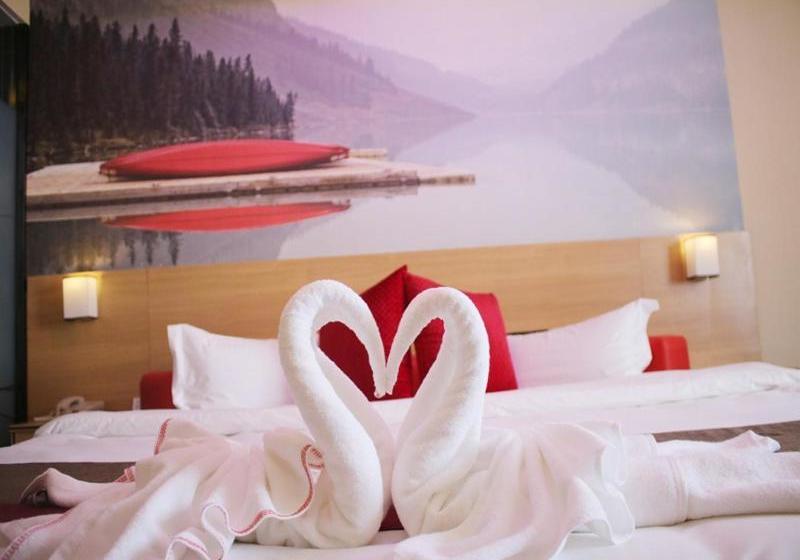 هتل Thank Inn Plus  Kunming Shuntong International Ginza Avenue Store