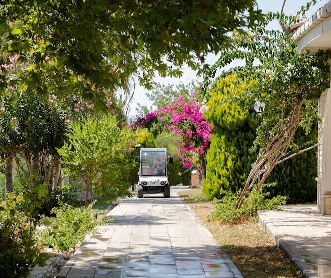 استراحتگاه Anadolu Hotels Didim Club