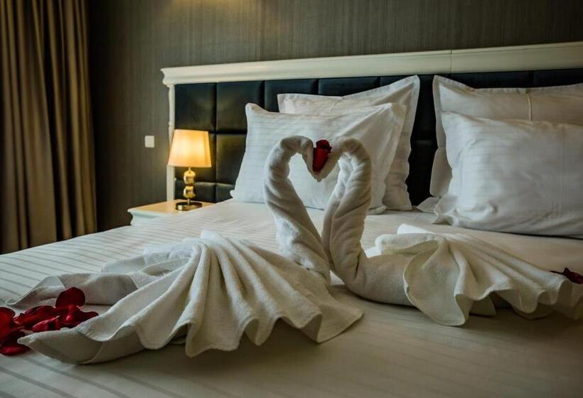 استراحتگاه Carpat Inn