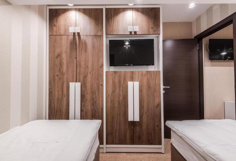 هاستل Centrum Sobe Rooms čačak
