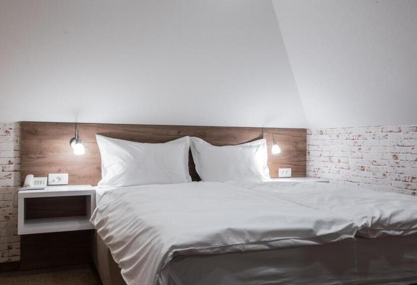 هاستل Centrum Sobe Rooms čačak