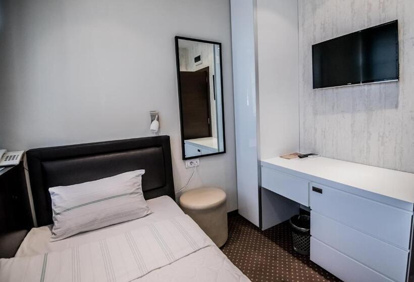 هاستل Centrum Sobe Rooms čačak