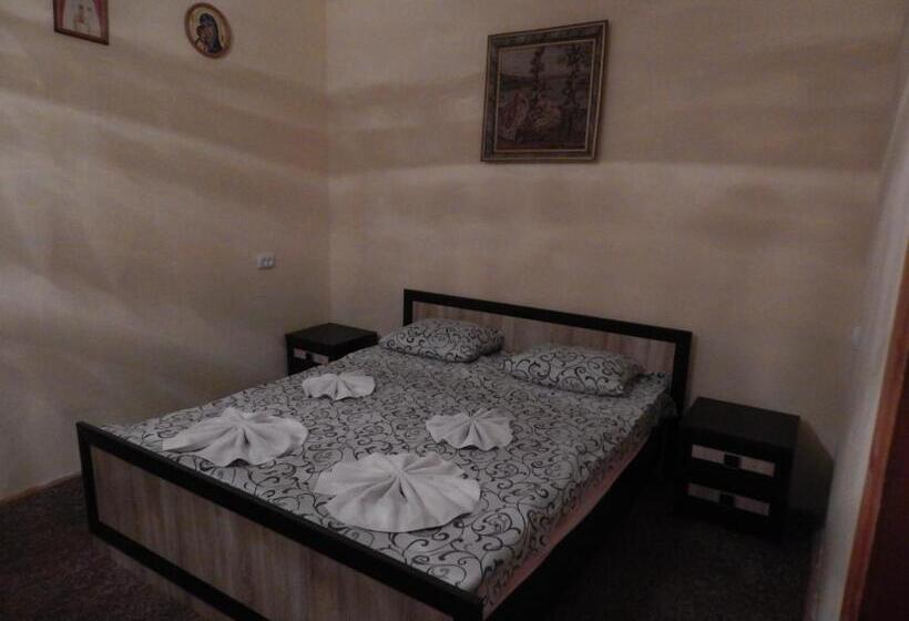 هتل садиба достаток
