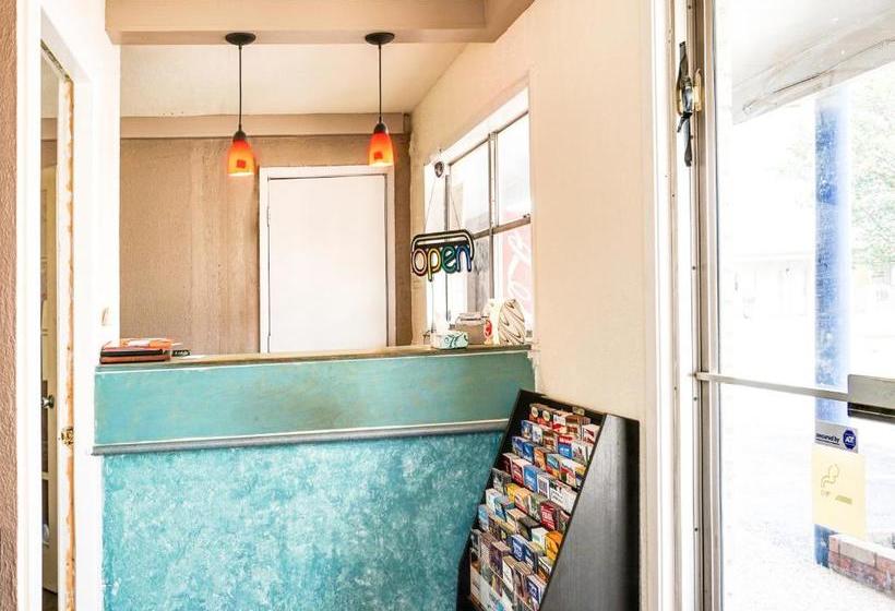 酒店 Austin Street Giddings