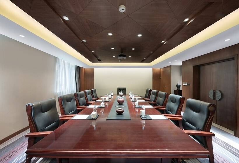בית מלון כפרי Crowne Plaza Yading By Ihg